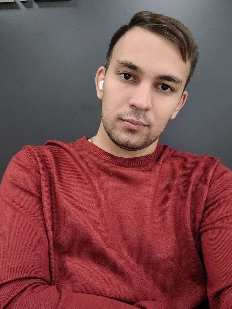  31599634  Alex, 27 ,    