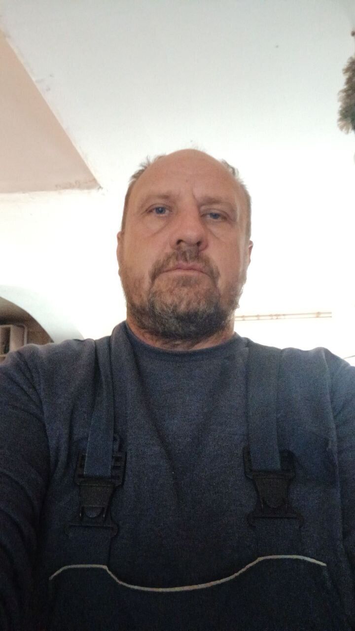  46619944  , 49 ,    