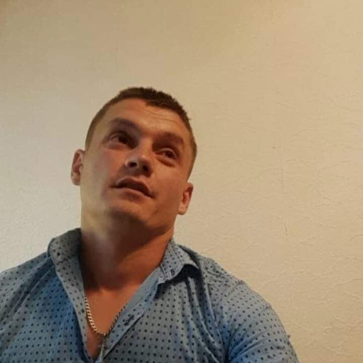  34098954  Vitalik, 32 ,    