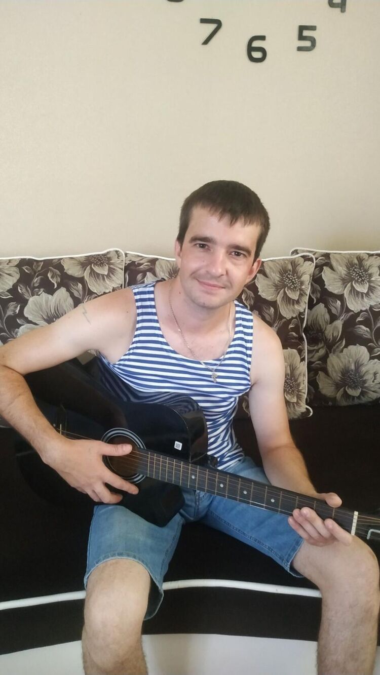  37743624  , 39 ,    