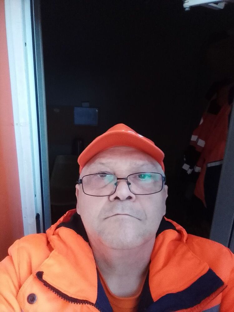  46344854  , 61 ,    