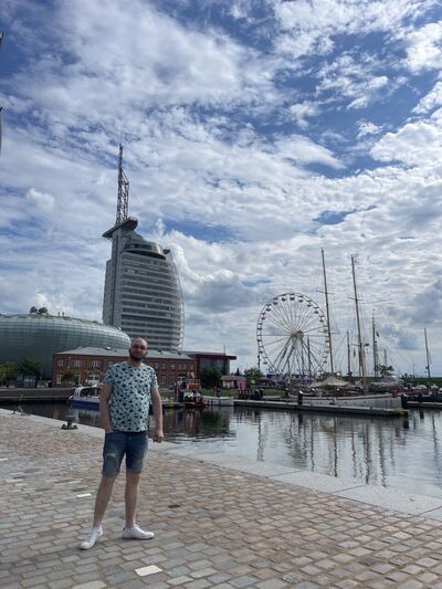  ,   Alex, 35 ,   ,   , c 