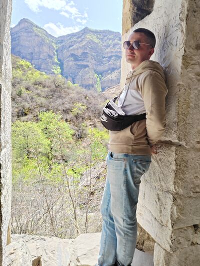  ,   Vadim, 33 ,   c 