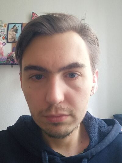  ,   Oskar, 26 ,   c , 
