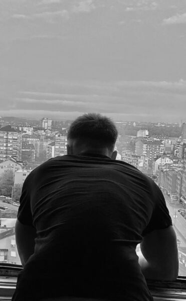  Budva,   Ivan, 25 ,   ,   
