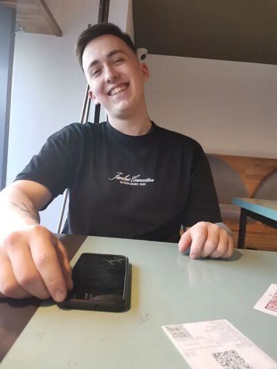  ,   Vladislav, 24 ,   ,   