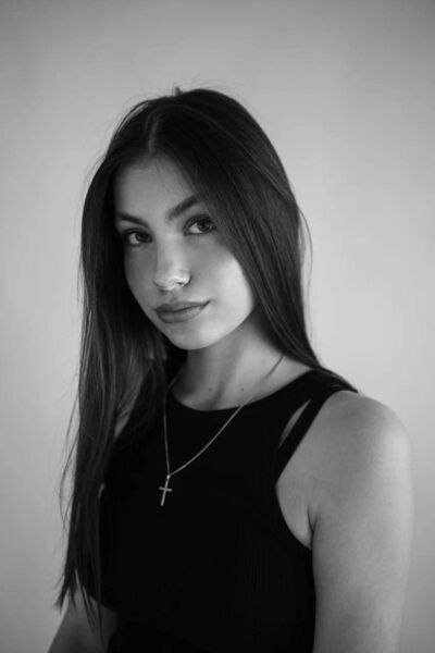  ,   Veronika, 23 ,   ,   , c , 