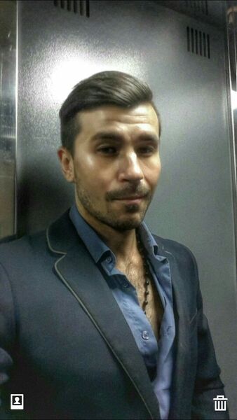  ,   Leonel, 39 ,   