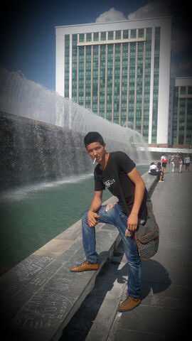  ,   Faxriddin, 32 ,   