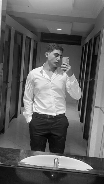  ,   Noah, 21 ,   ,   