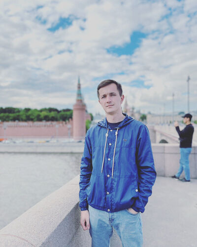  ,   Viktor, 28 ,   , 
