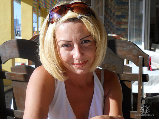  ,   Margo, 44 ,   ,   , c 