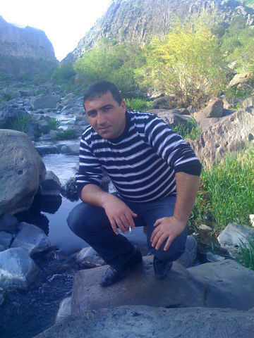  ,   Arman, 42 ,   ,   , c , 