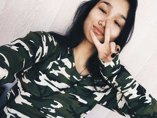  ,   Lara, 24 ,   ,   , c 