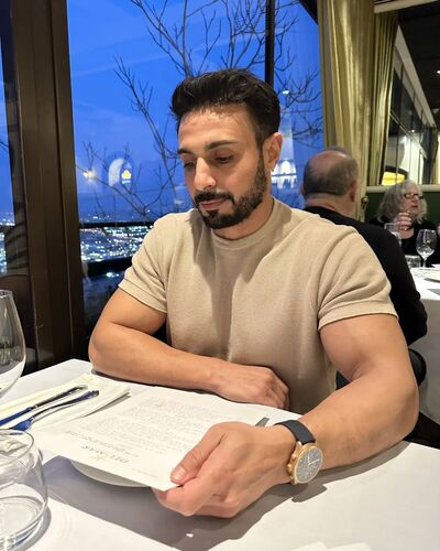  ,   M, 31 ,   c 