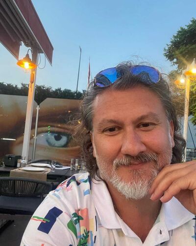  ,   Mike, 62 ,     , c 