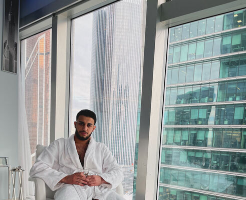  ,   Arman, 25 ,   ,   