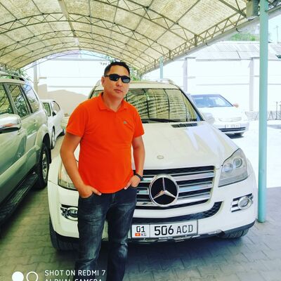  ,   Umar, 46 ,   ,   