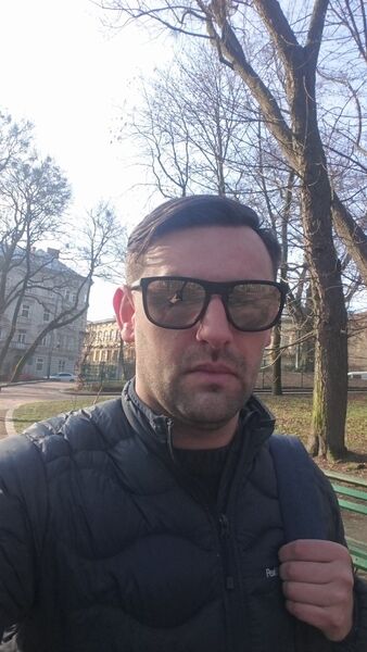  ,   Igor, 39 ,   