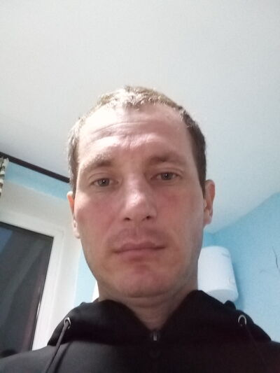  ,   Alexey, 33 ,   c , 