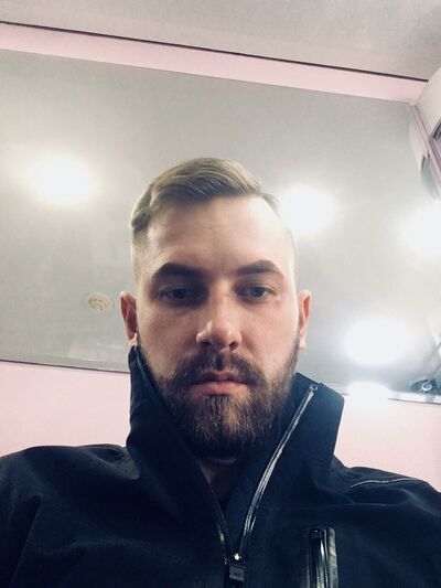  ,   Akexx, 44 ,   