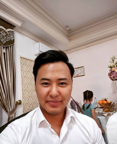  ,   Aibek, 33 ,   