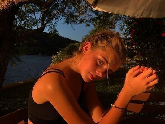  ,   Ilona, 26 ,     , c 