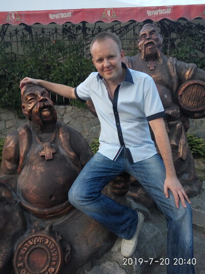  ,   Alex, 46 ,   ,   , c 