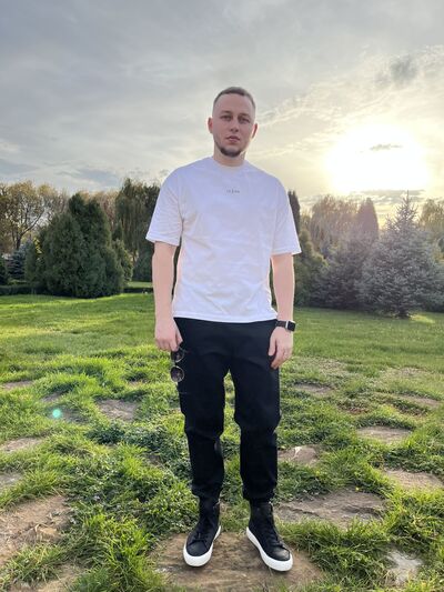  ,   Vova, 24 ,   ,   