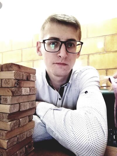  ,   Dimon, 28 ,   