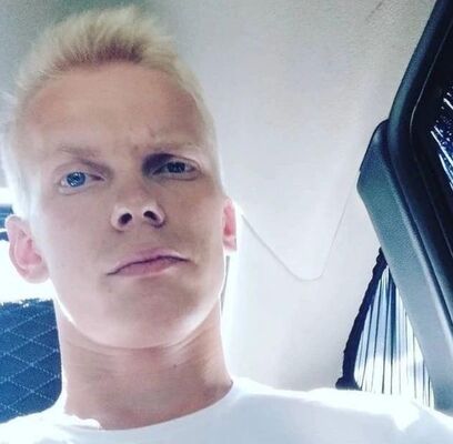  ,   Viktor, 27 ,   