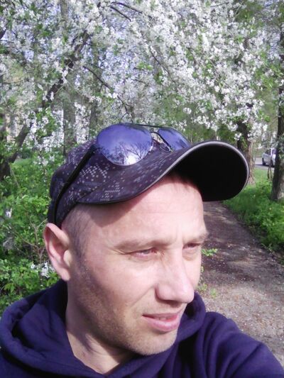  --,   , 42 ,   