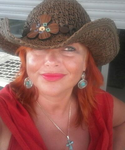  ,   EvaLahouari, 60 ,   ,   , c 