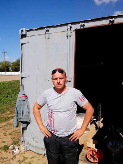  ,   Sasha, 48 ,   
