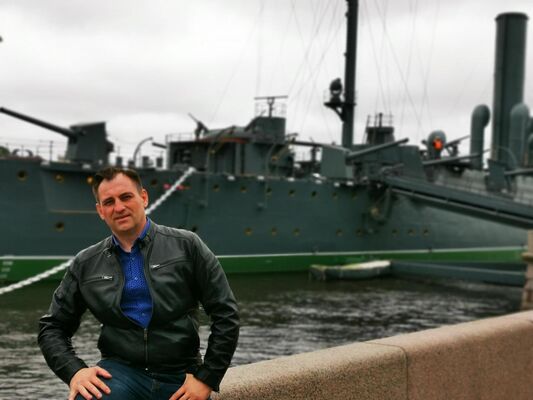  -,   Petr, 49 ,   ,   