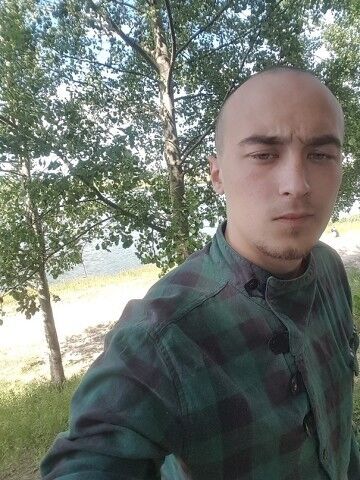  ,   Artem, 30 ,   ,   , c 