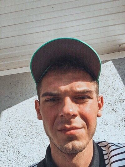 ,   Slava, 32 ,   ,   , c , 