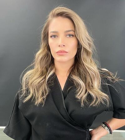  Cannes,   Felicia, 38 ,   ,   