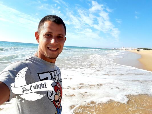  ,   Petru m, 27 ,   