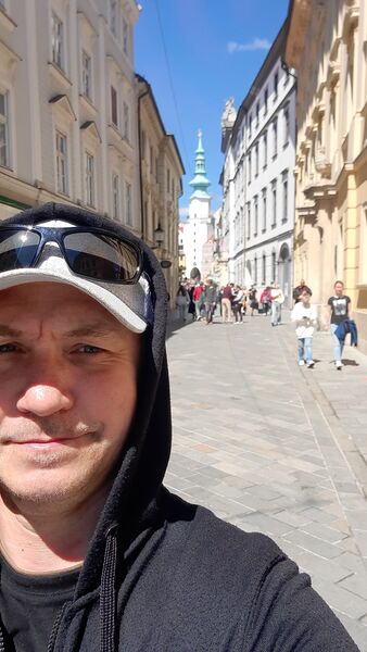  ,   Ruslan, 51 ,   ,   , c 