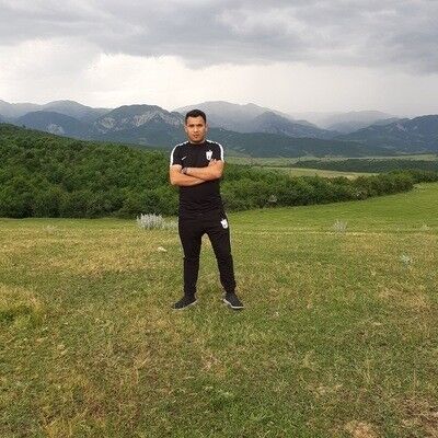  18614594  Orkhan, 32 ,    