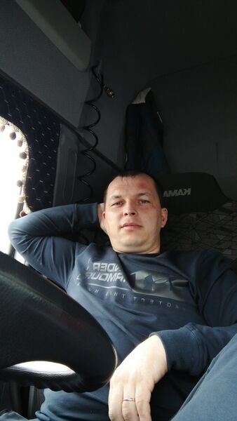  ,   Alecs, 37 ,   ,   