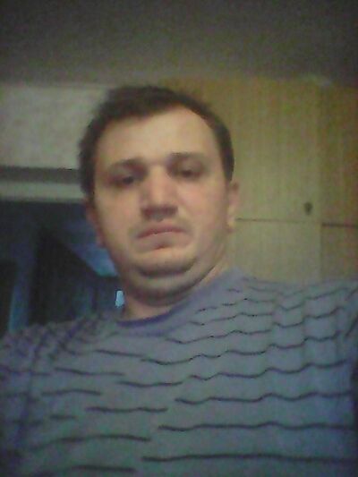  ,   Viktor, 38 ,   