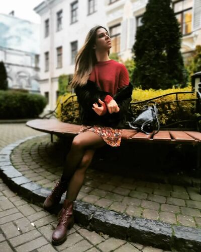  ,   Ann, 32 ,     , c 
