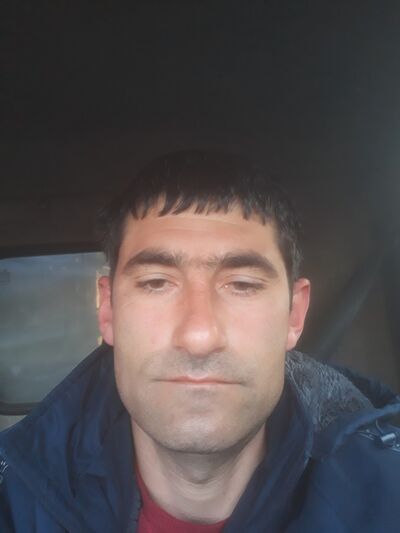  ,   Hayk, 41 ,   