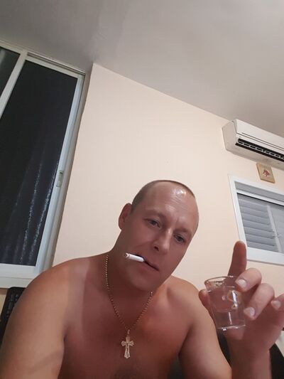  -,   Pavel, 46 ,   