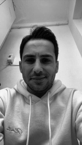  ,   Enis, 33 ,   ,   
