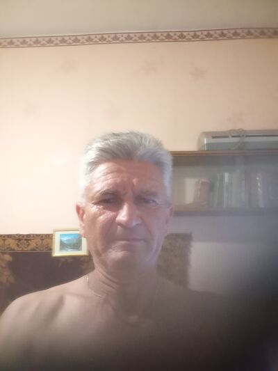  ,   Andrej, 57 ,   c 