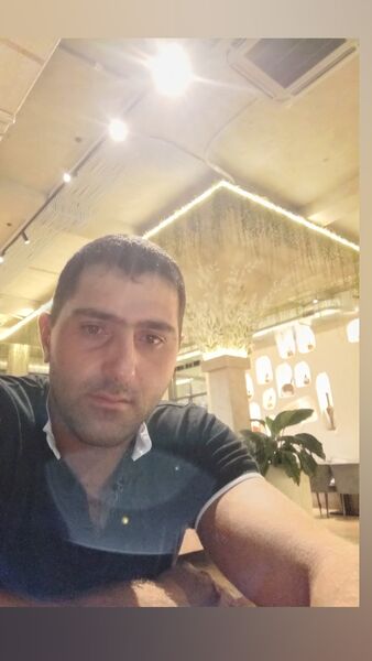  ,   Arman, 32 ,   ,   