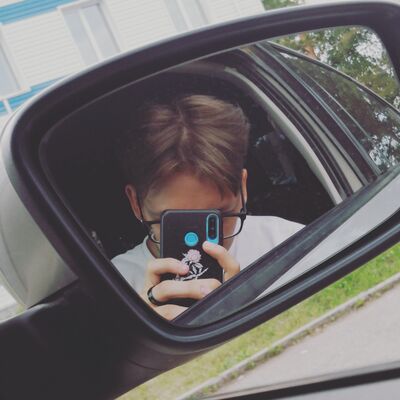  ,   Artur, 22 ,   ,   